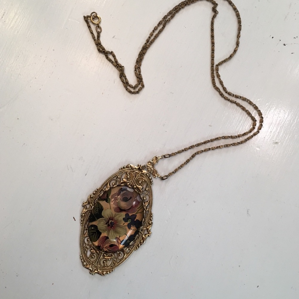 Beautiful Pendant Necklace